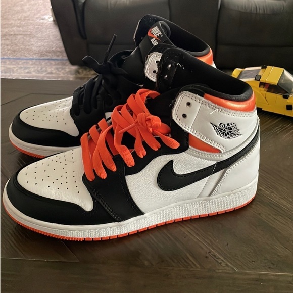 Air Jordan 1 retro high Orange electro sz 7Y Travis Scott fragment 4 5 3 11 6 - Picture 2 of 9